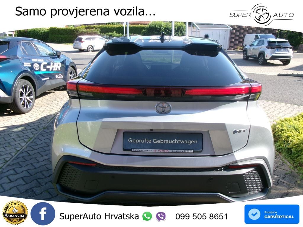 Toyota C-HR 1.8 (140 KS) Hybrid e-CVT Team D LED+GR SJED+ACC