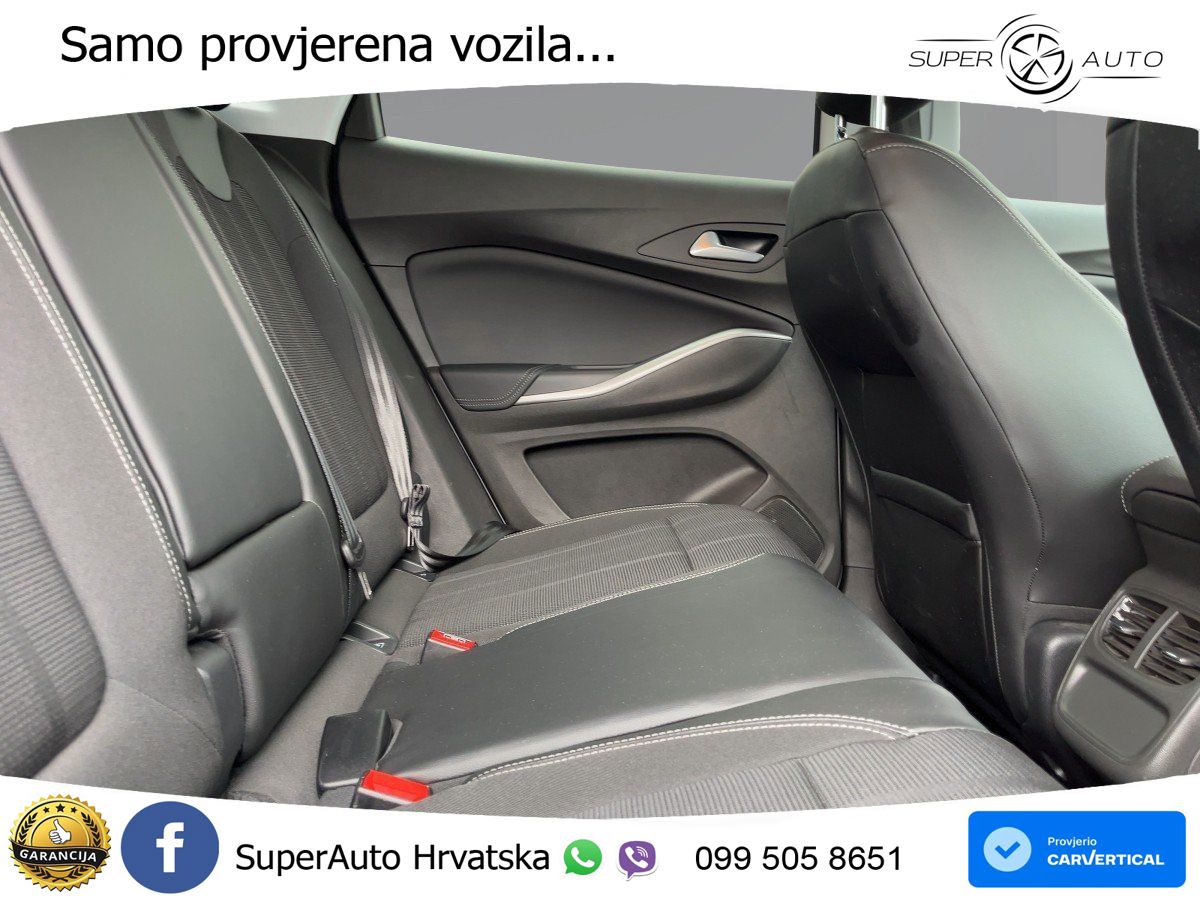 Opel Grandland 1.2i Turbo (130 KS)