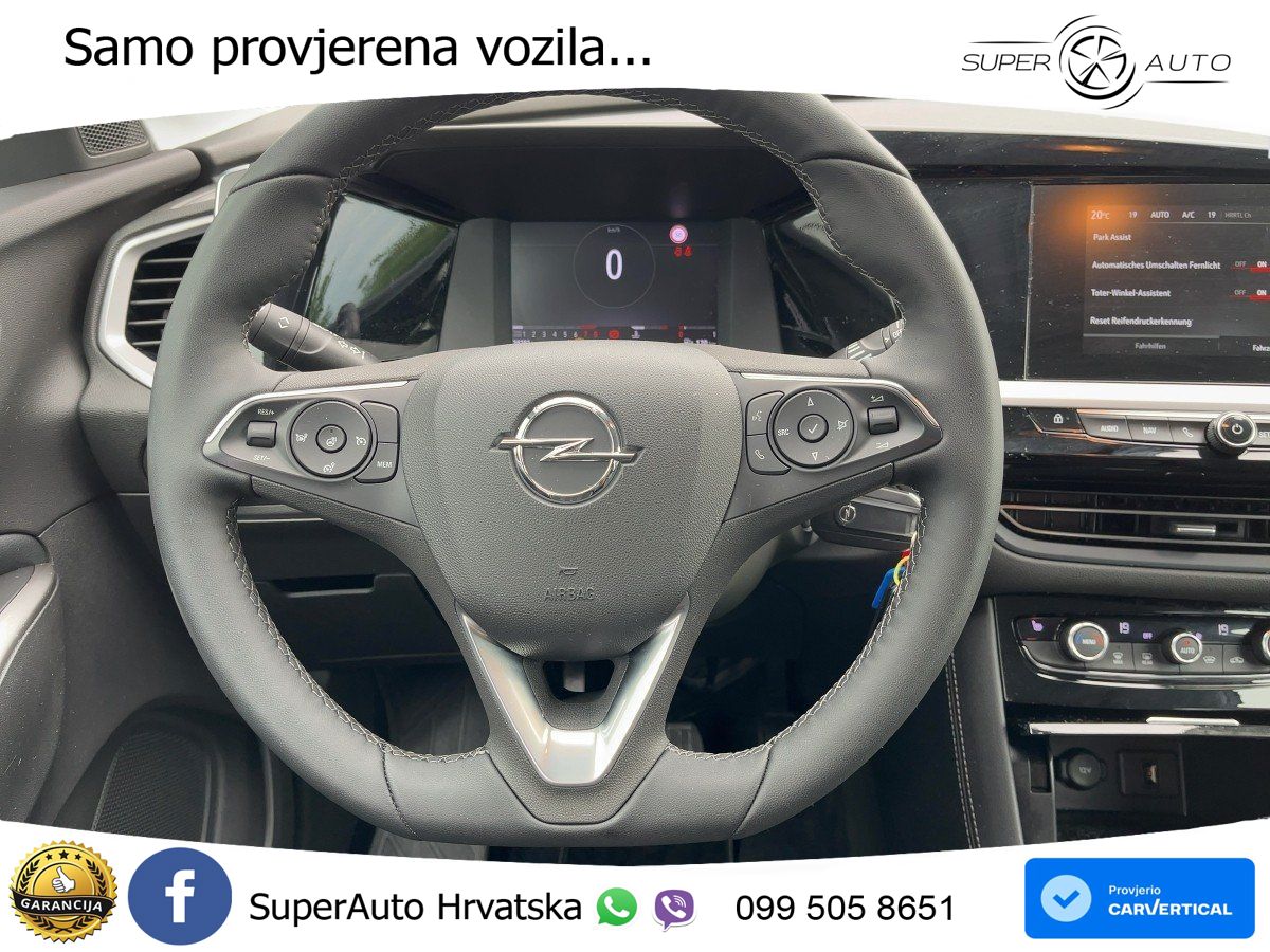 Opel Grandland 1.2i Turbo (130 KS)