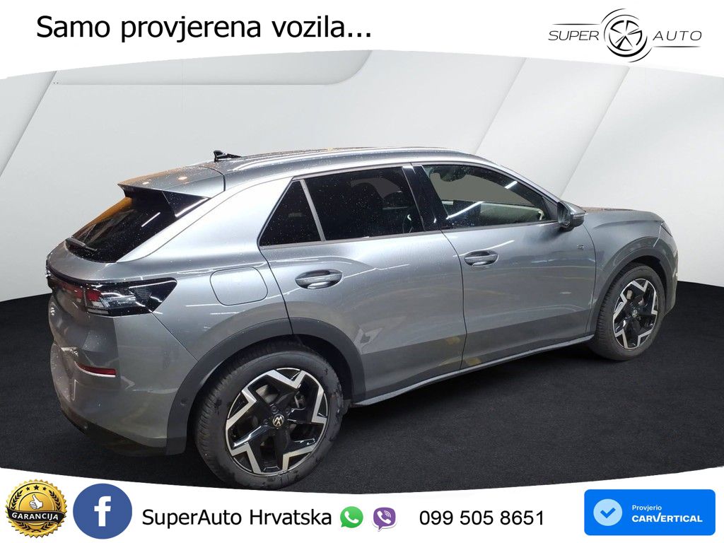Volkswagen T-Roc 1.5 eTSI (150 KS)  DSG R-Line MATRIX+GR SJED+KAM