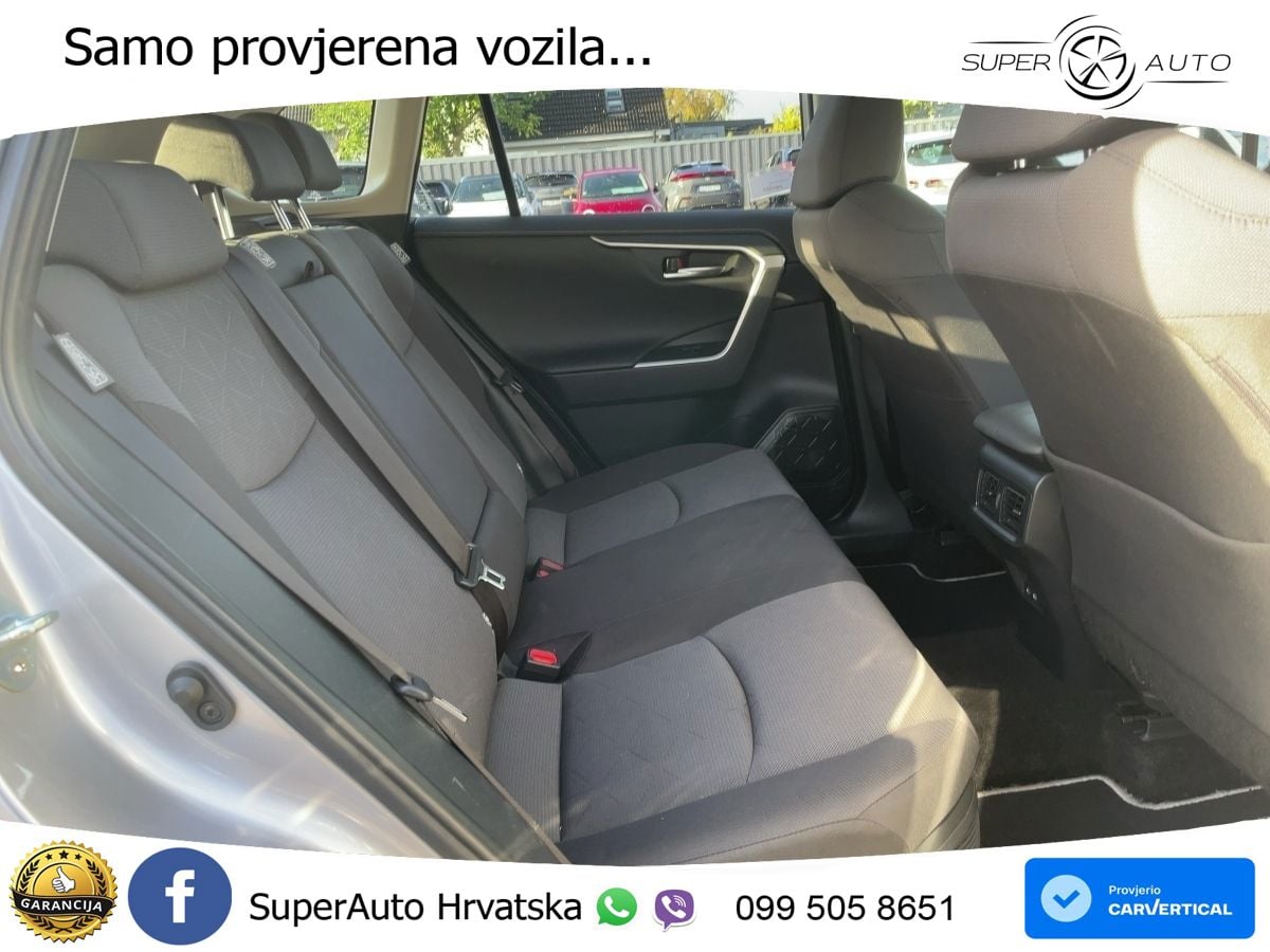 Toyota RAV4 2.5 (218 KS) Hybrid eCVT LED+GR SJED+ACC