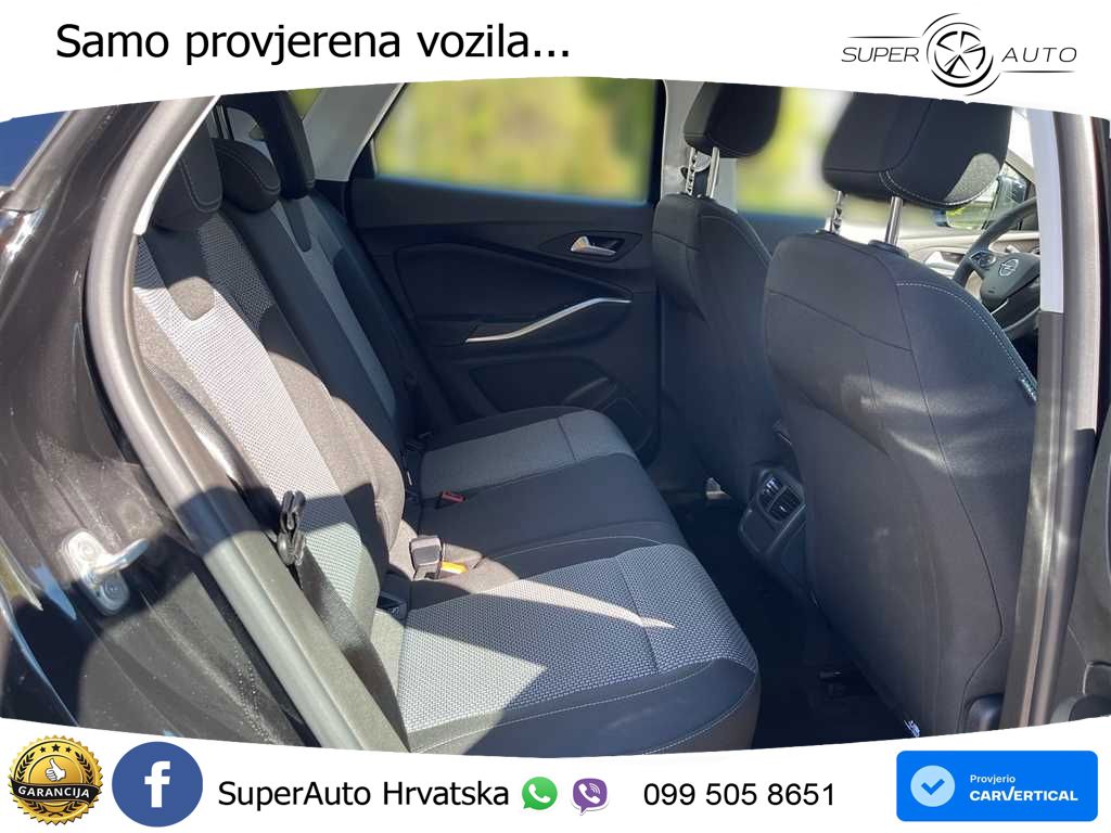 Opel Grandland 1.2i Turbo (130 KS) Automatic LED+ACC