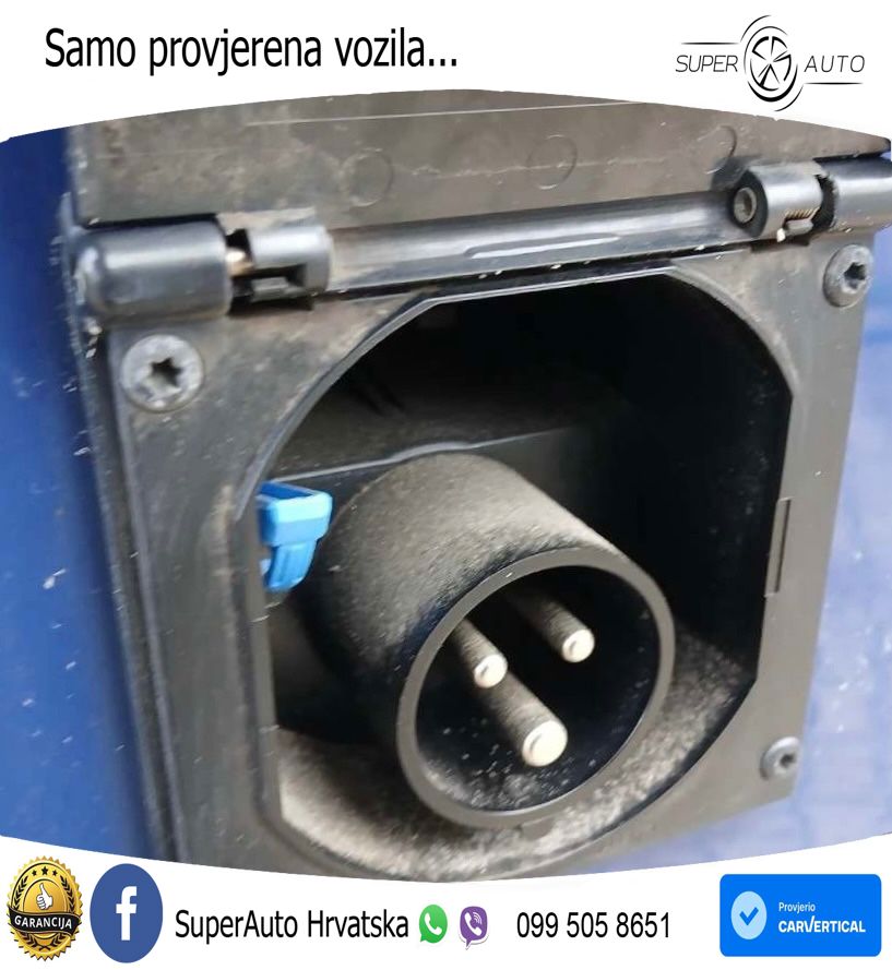 Volkswagen Crafter 2,0 TDI L3H3 LED CAM PDC NAVI TEMPOMAT 140 KS