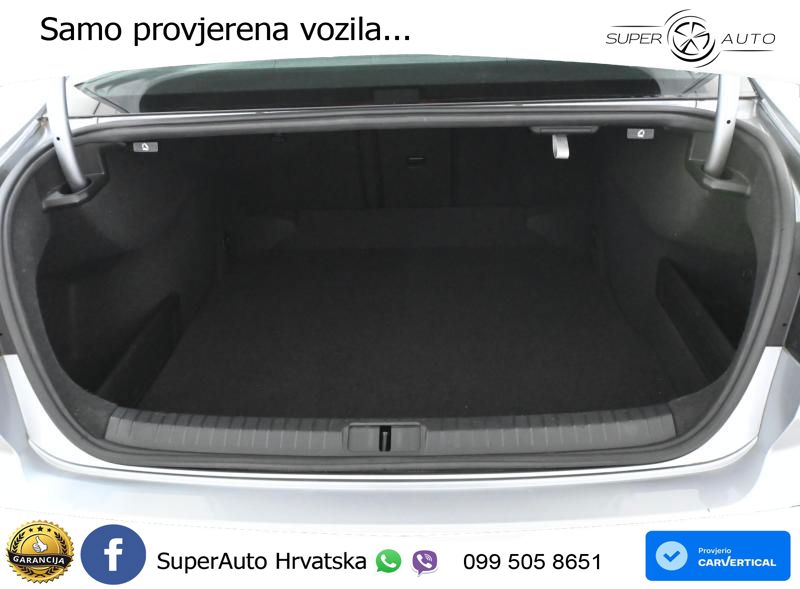 Volkswagen Passat 2.0 TDI (122 KS) DSG LED+ACC