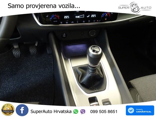 Nissan Qashqai 1.3 DIG-T (158 KS) N-Connecta LED+GR SJED+ACC