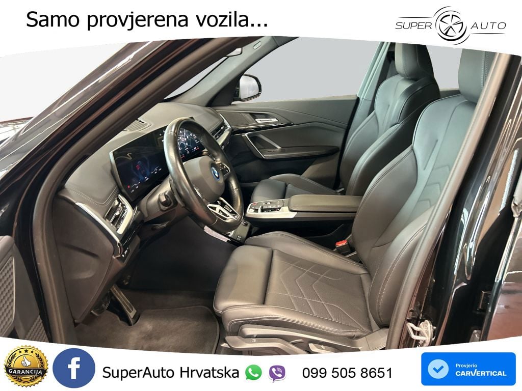 BMW iX1 68 kWh (313 KS) xDrive30