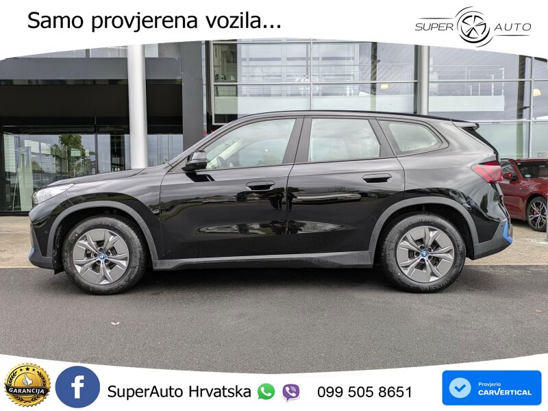 BMW iX1 68 kWh (313 KS) xDrive30