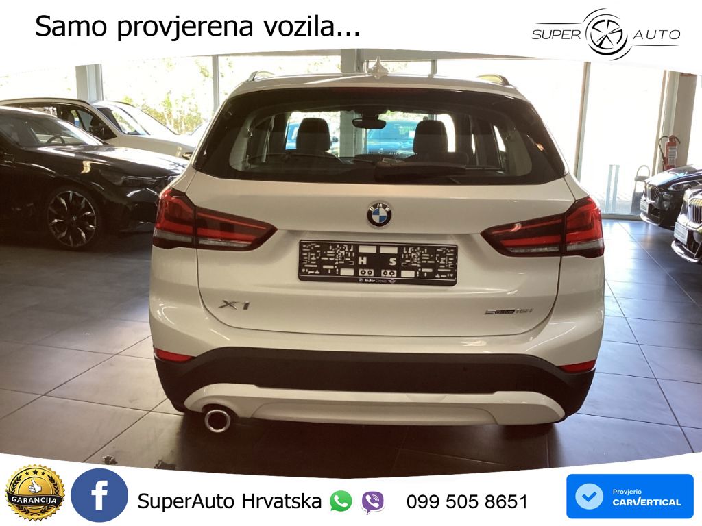 BMW X1 18i (140 KS) Steptronic