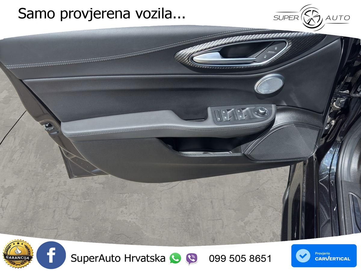 Alfa Romeo Giulia Quadrifoglio 2.9 V6 Bi-Turbo (520 KS) Automatic LED+GR SJED+ACC