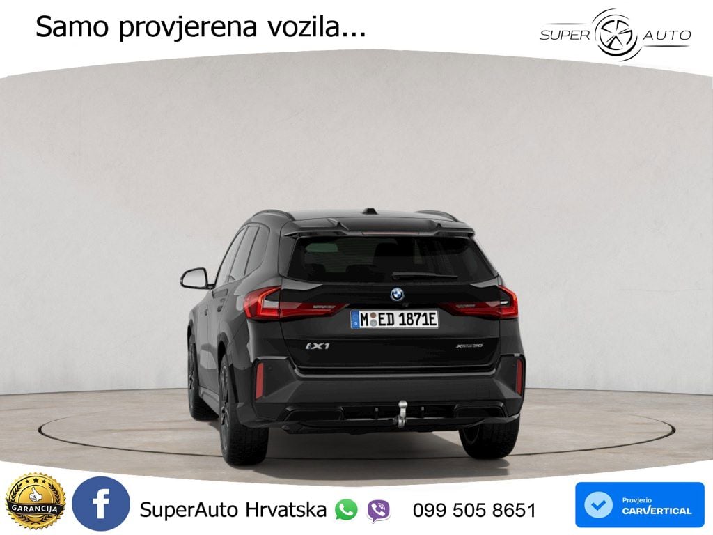 BMW iX1 68 kWh (313 KS) xDrive30 LED+GR SJED+ACC
