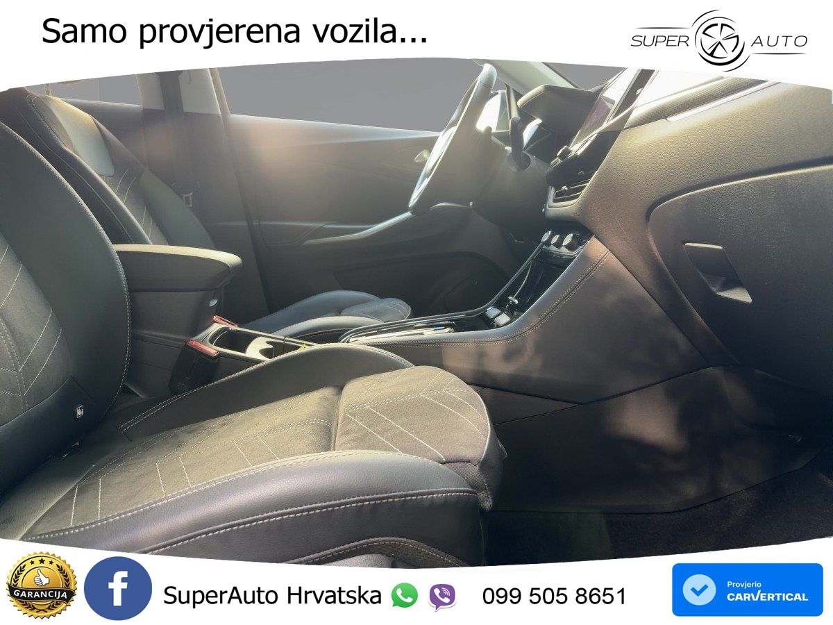 Opel Grandland 1.2i Turbo (130 KS) Automatic Ultimate LED+GR SJED+ACC