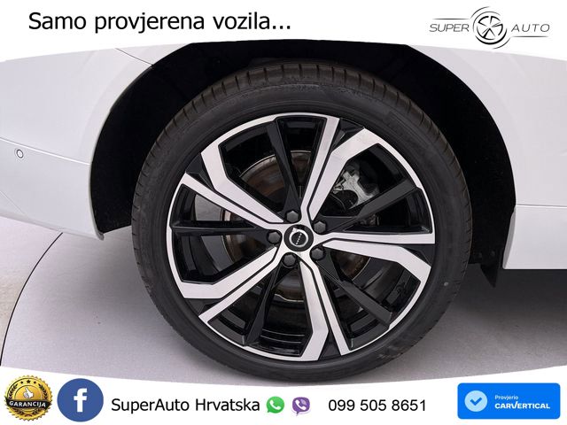 Volvo XC60 T8 AWD Geartronic ACC+HEAD+4xGR SJED+360+PANO
