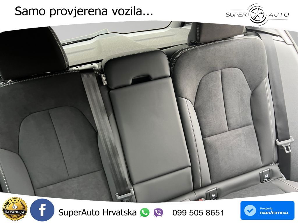 Volvo XC40 2.0 B4 AWD 197 KS Automatic ACC+GR SJED+360+PANO