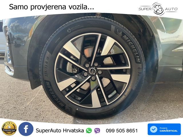Volvo XC60 B5 Benzin AWD Geartronic ACC+GR SJED+360+PANO