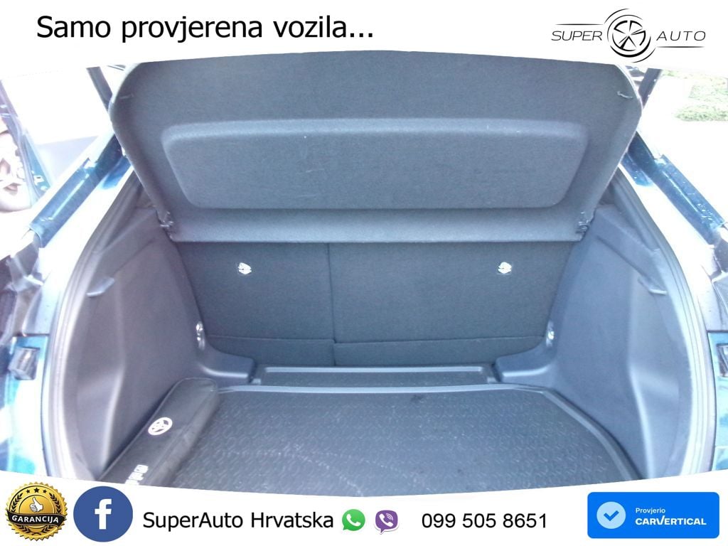 Toyota C-HR 1.8 (140 KS) Hybrid e-CVT Team D LED+GR SJED+ACC