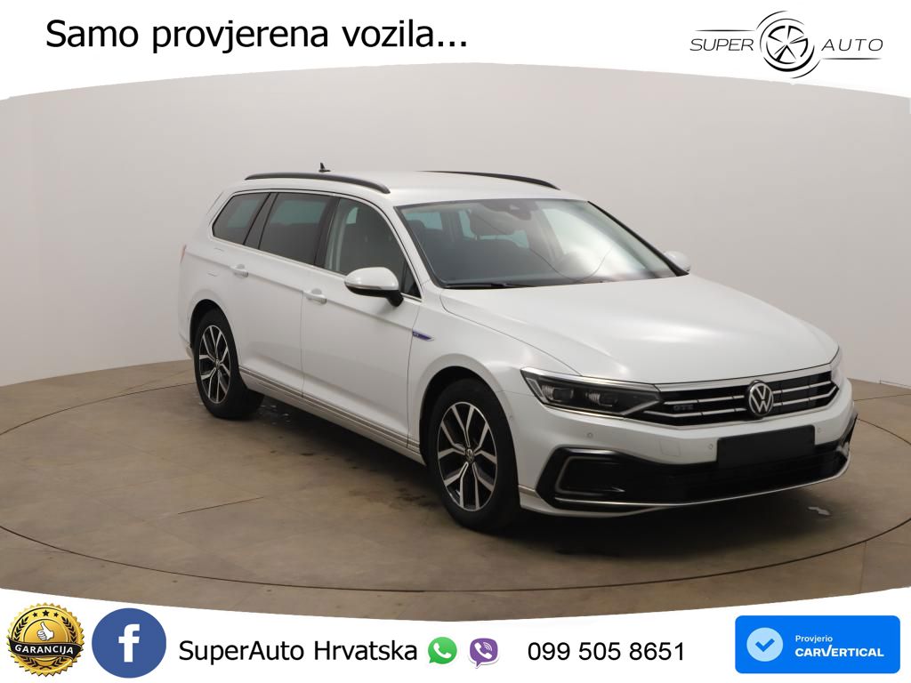 Volkswagen Passat Variant GTE 1.4 TSI (218 KS) DSG LED+GR SJED+ACC