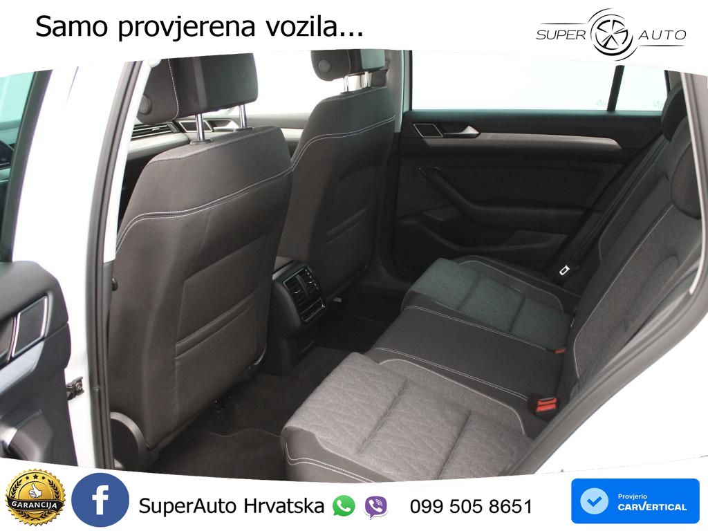 Volkswagen Passat Variant GTE 1.4 TSI (218 KS) DSG LED+GR SJED+ACC