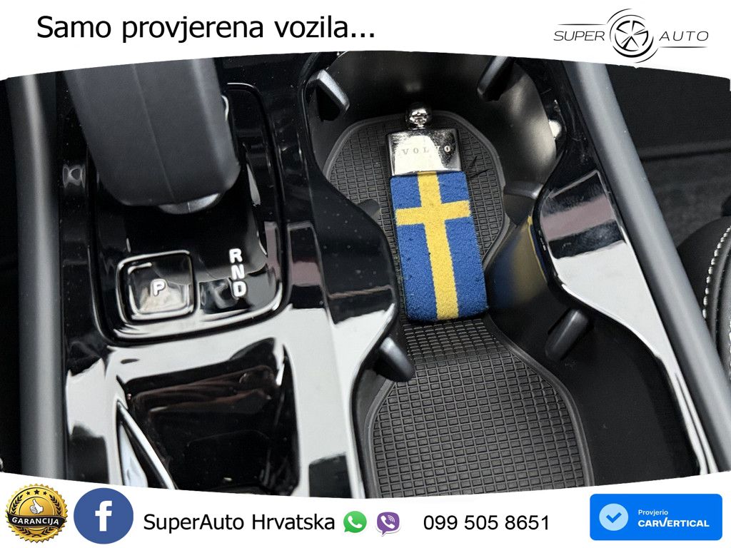 Volvo XC40 2.0 B4 AWD 197 KS Automatic ACC+GR SJED+360+PANO
