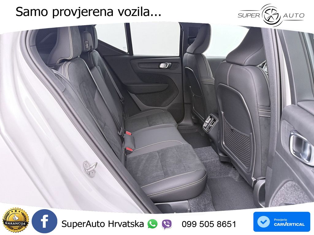 Volvo XC40 2.0 B4 AWD 197 KS Automatic ACC+GR SJED+360+PANO