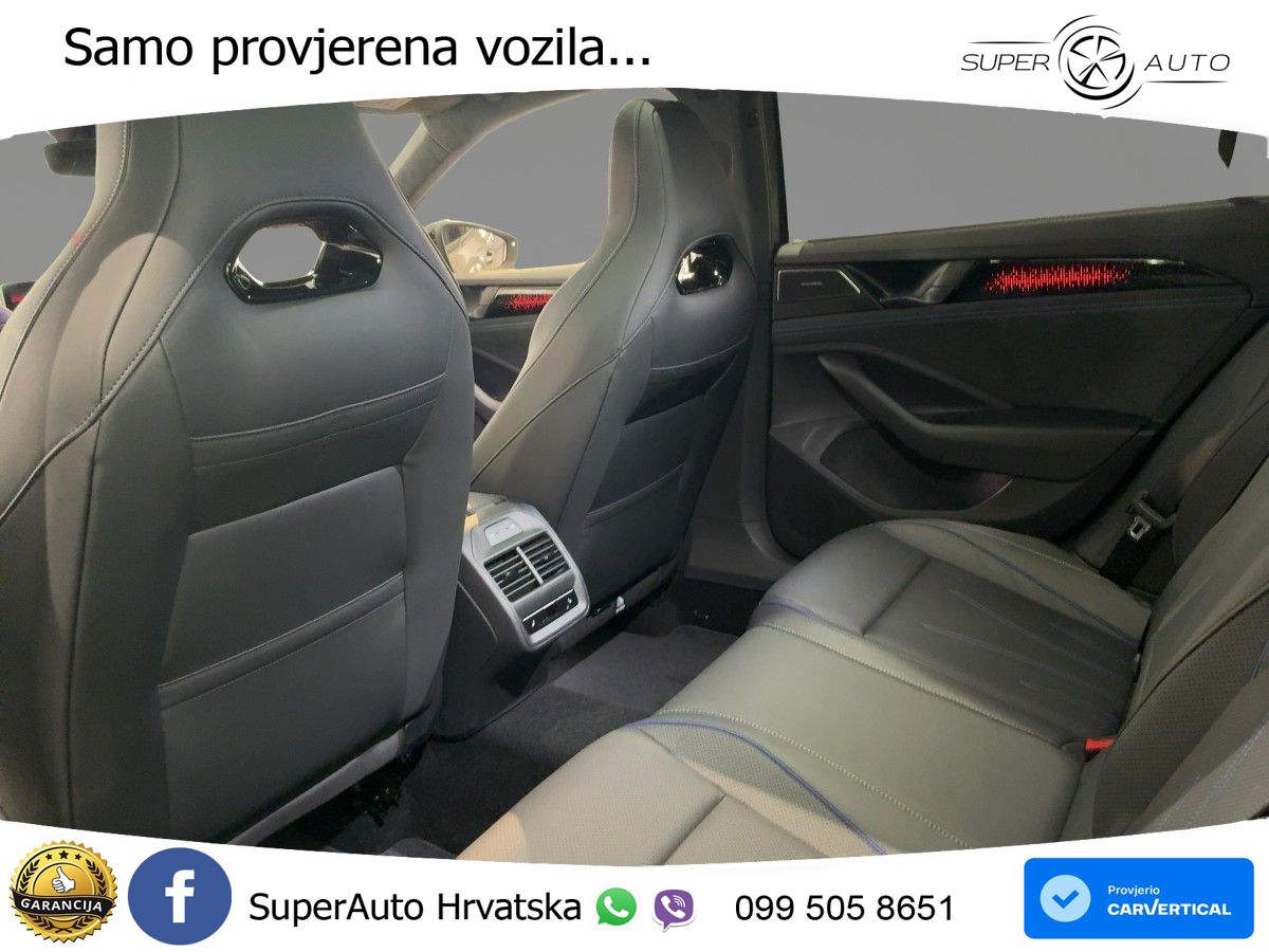 Volkswagen Passat Variant 1.5 TSI (272 KS) eHybrid DSG R-Line LED+GR SJED+ACC