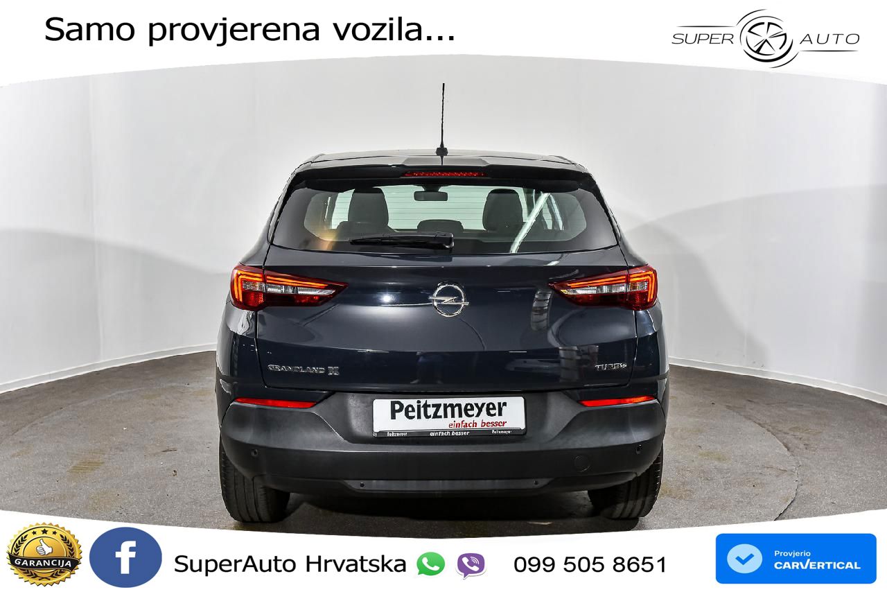 Opel Grandland X 1.2 Turbo (130 KS)