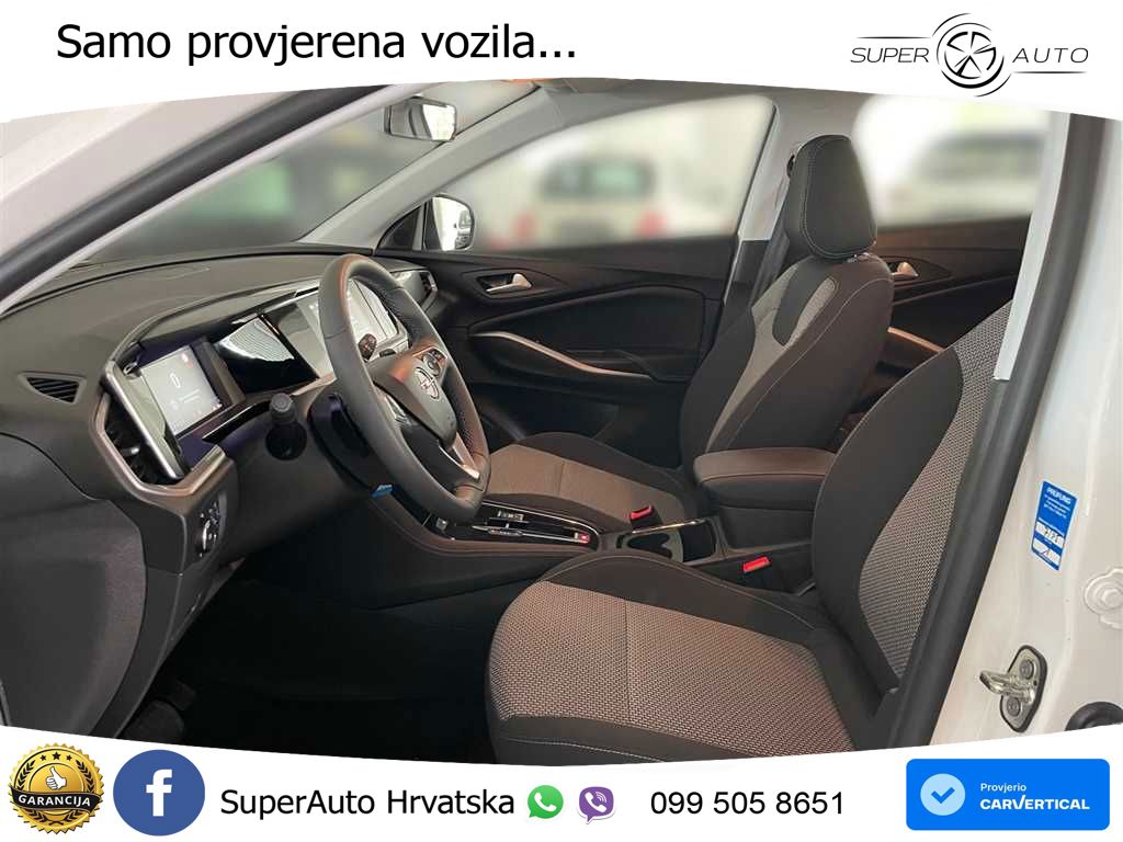 Opel Grandland 1.2i Turbo (130 KS) Automatic LED+ACC