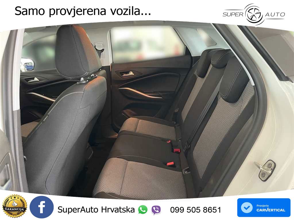 Opel Grandland 1.2i Turbo (130 KS) Automatic LED+ACC