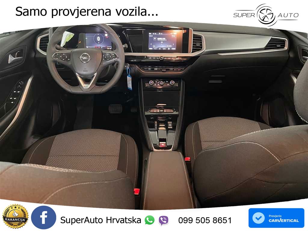 Opel Grandland 1.2i Turbo (130 KS) Automatic LED+ACC