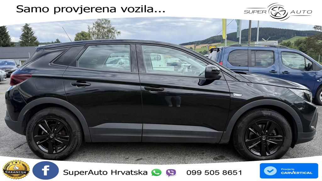 Opel Grandland 1.2i Turbo (130 KS)