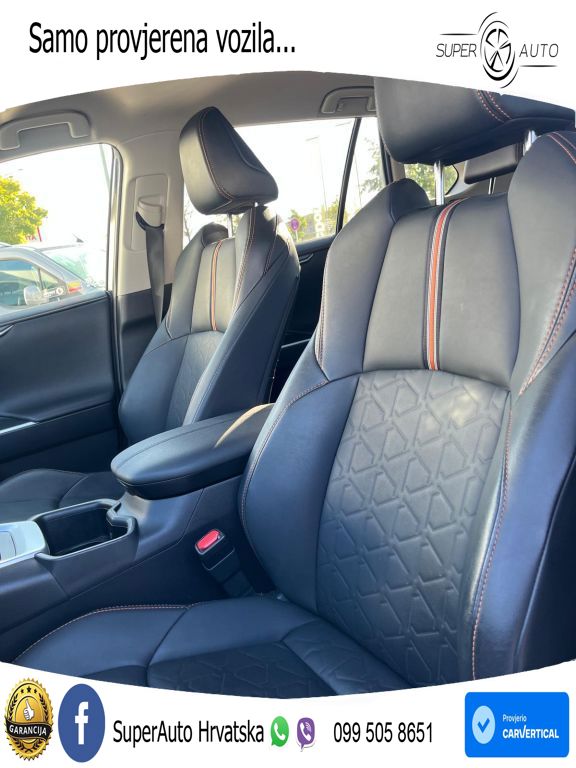 Toyota RAV4 2.5 (222 KS) Hybrid E-Four e-CVT LED+GR SJED+ACC