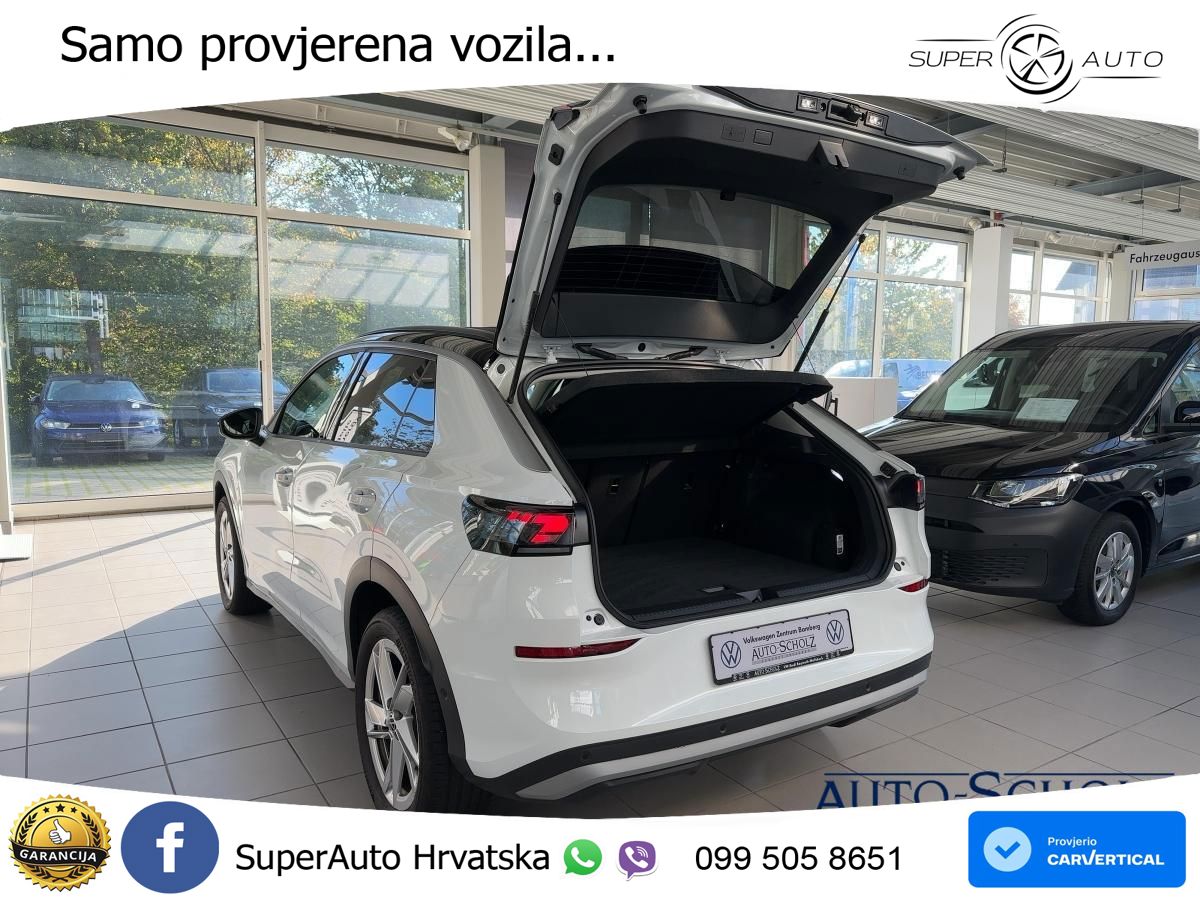 Volkswagen T-Roc 1.5 eTSI (150 KS)  DSG LED+GR SJED+ACC