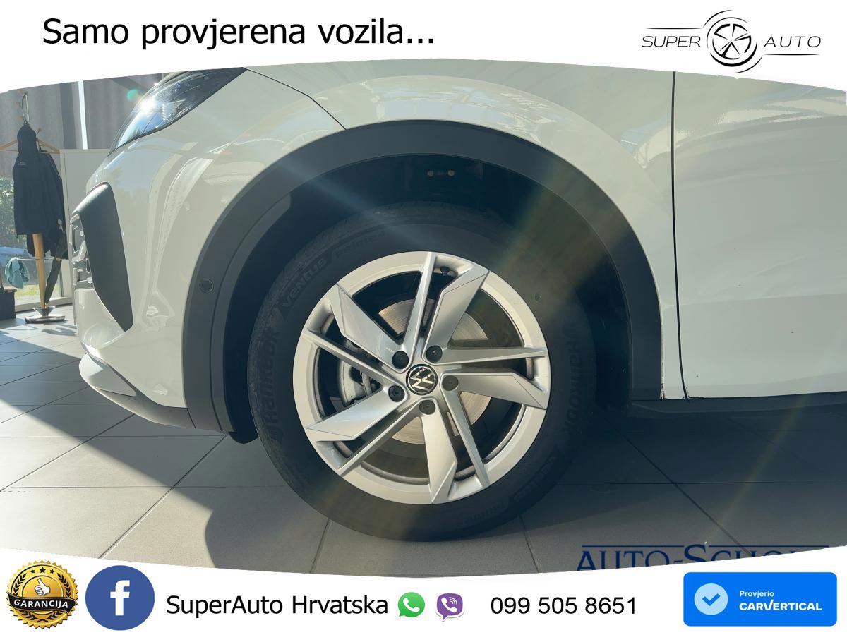 Volkswagen T-Roc 1.5 eTSI (150 KS)  DSG LED+GR SJED+ACC