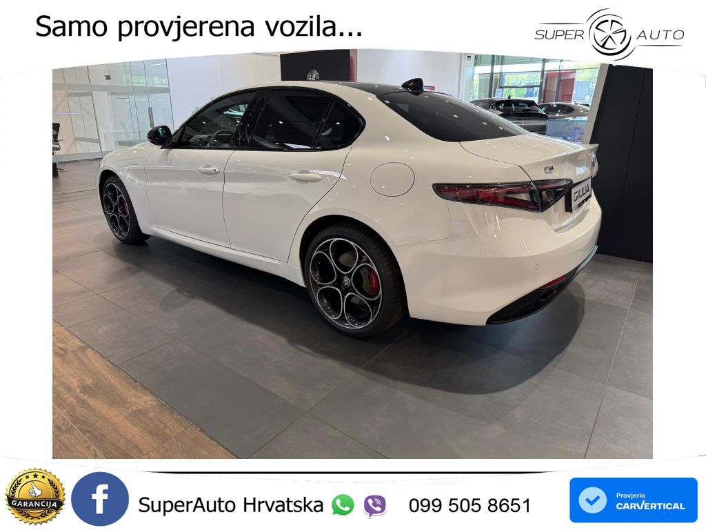 Alfa Romeo Giulia 2.0 Turbo (280 KS) Q4 Automatic LED+GR SJED+ACC