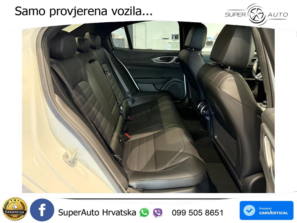 Alfa Romeo Giulia 2.0 Turbo (280 KS) Q4 Automatic LED+GR SJED+ACC