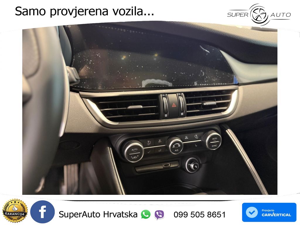 Alfa Romeo Giulia 2.0 Turbo (280 KS) Q4 Automatic LED+GR SJED+ACC