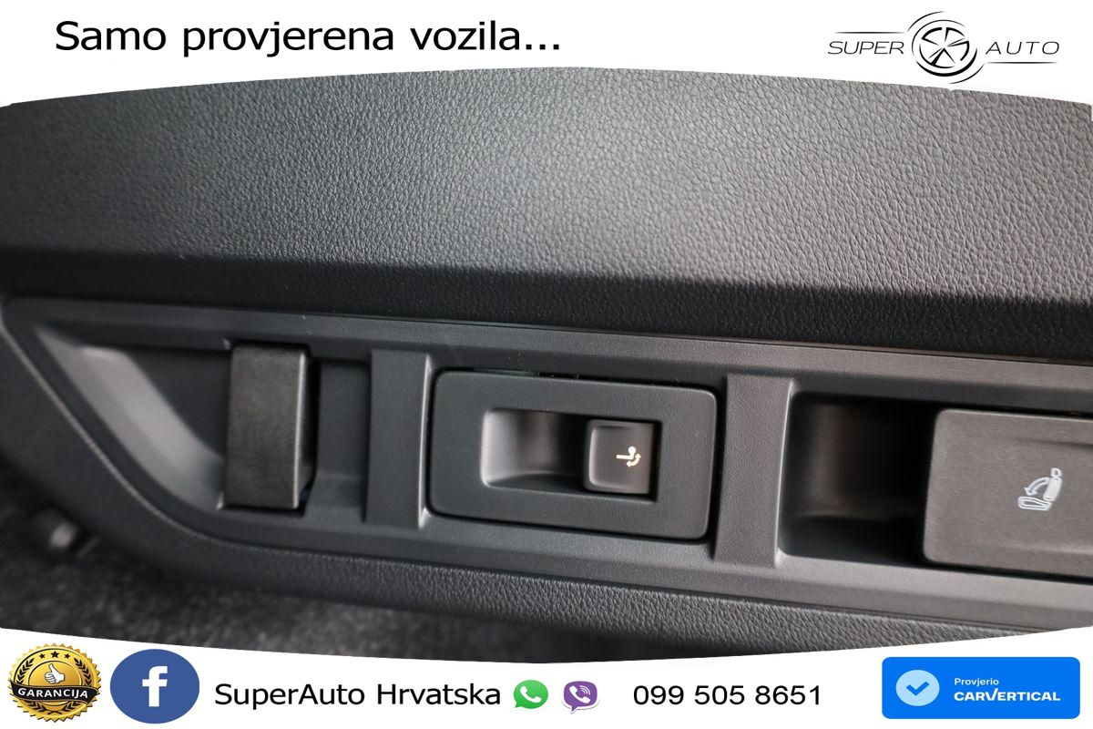 Škoda Octavia Combi RS 2.0 TSI (265 KS) DSG LED+GR SJED+ACC