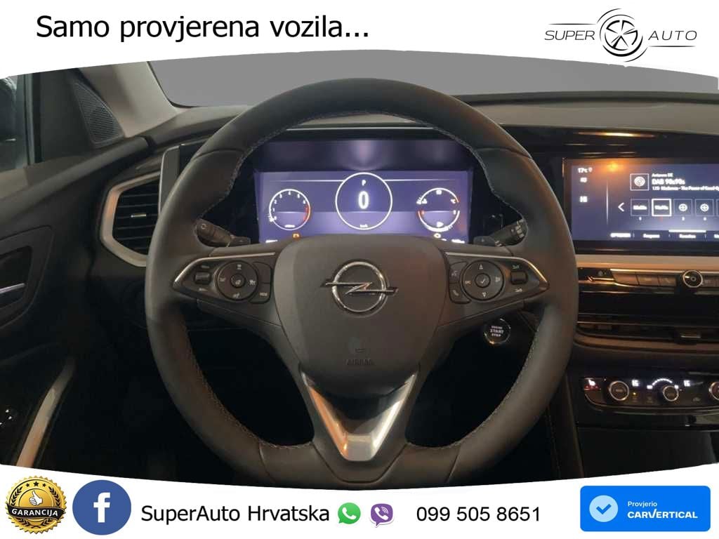 Opel Grandland 1.2i Turbo (130 KS) Automatic GS LED+GR SJED+ACC