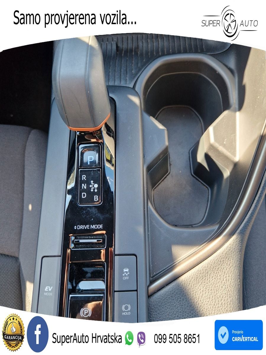 Toyota C-HR 1.8 (140 KS) Hybrid e-CVT Team Deutschland