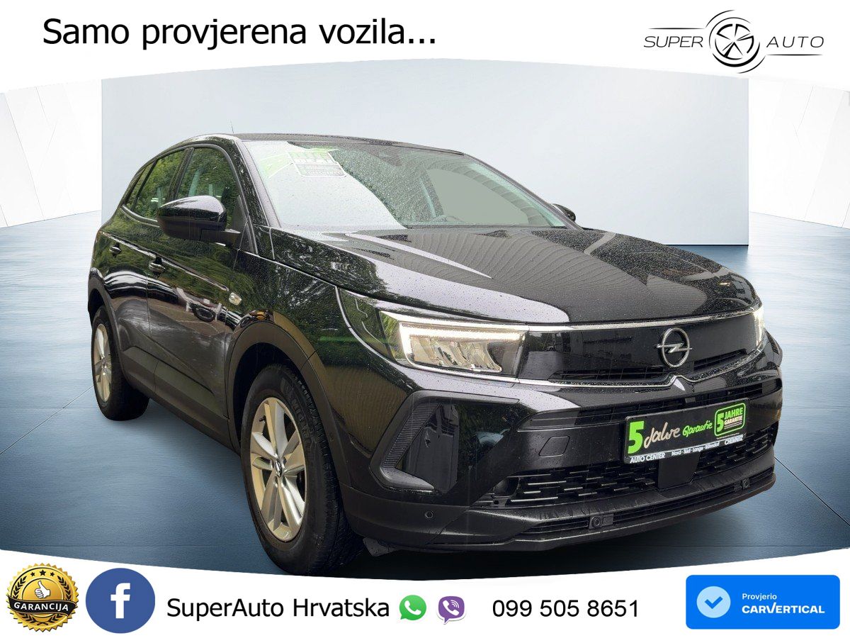 Opel Grandland 1.2i Turbo (130 KS)