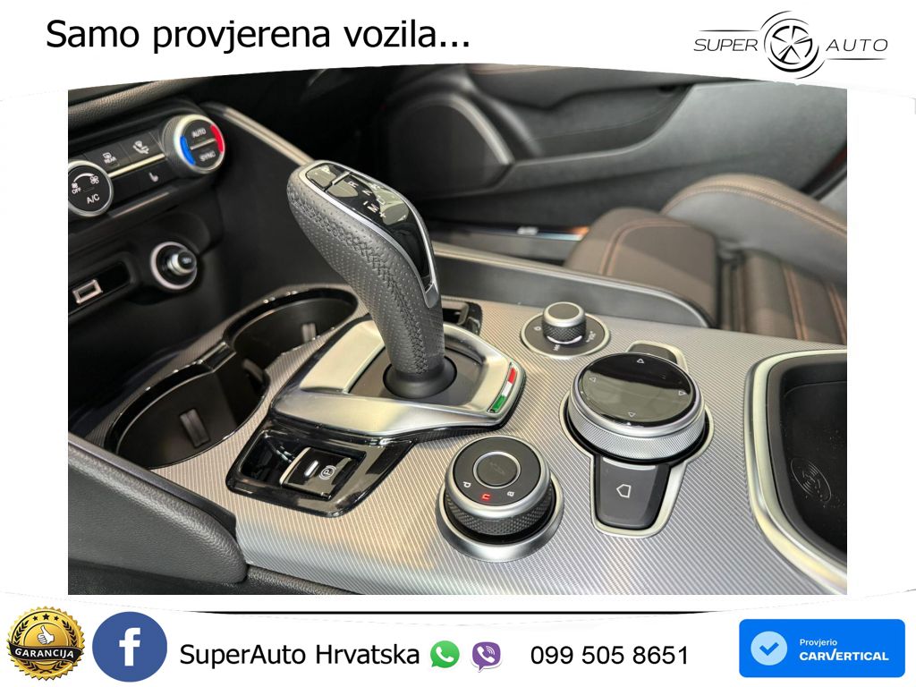 Alfa Romeo Giulia 2.0 Turbo (280 KS) Q4 Automatic LED+GR SJED+ACC