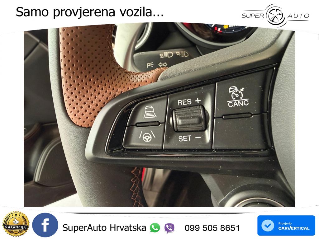 Alfa Romeo Giulia 2.0 Turbo (280 KS) Q4 Automatic LED+GR SJED+ACC