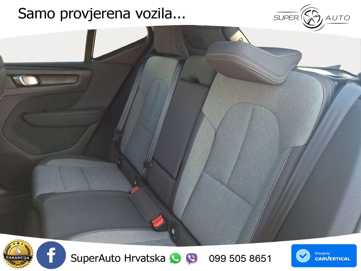 Volvo XC40 2.0 B3 163 KS Automatic ACC+GR SJED+360+PANO