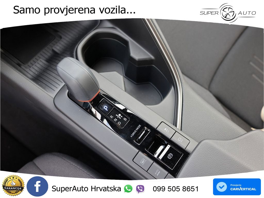 Toyota C-HR 2.0 (223 KS) PHEV e-CVT Teamplayer LED+GR SJED+ACC