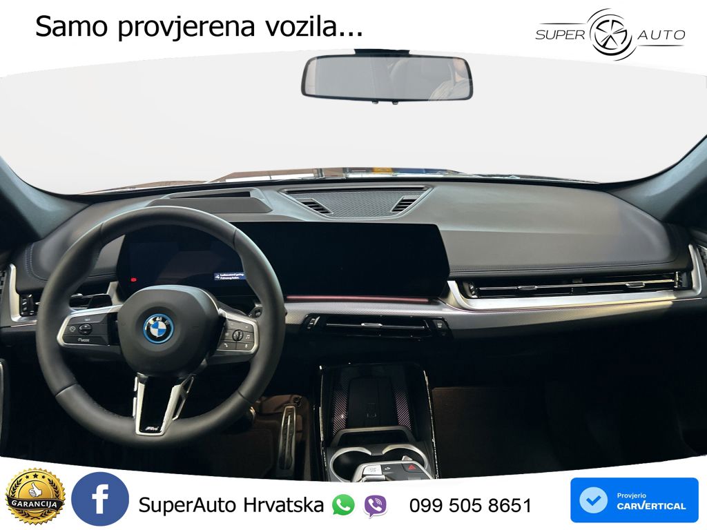 BMW iX1 68 kWh (313 KS) xDrive30 LED+GR SJED+ACC