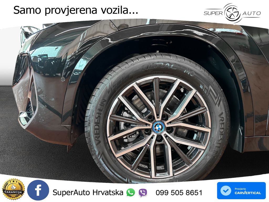 BMW iX1 68 kWh (313 KS) xDrive30 LED+GR SJED+ACC