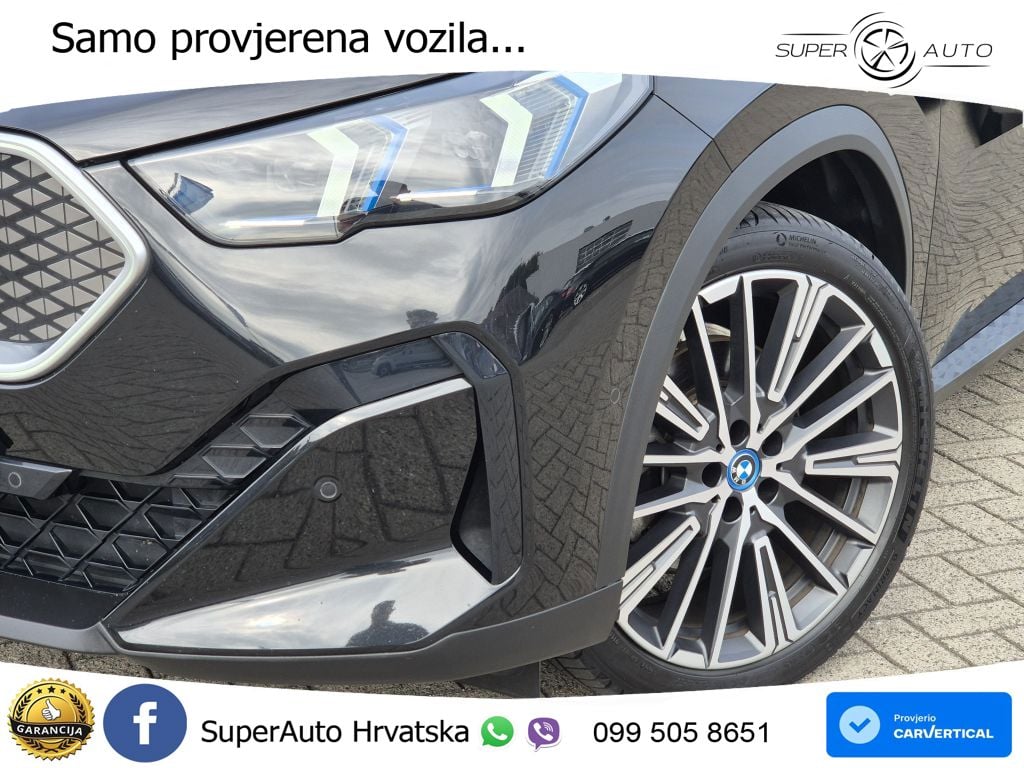 BMW iX2 66.5 kWh (313 KS) xDrive30 LED+GR SJED+ACC