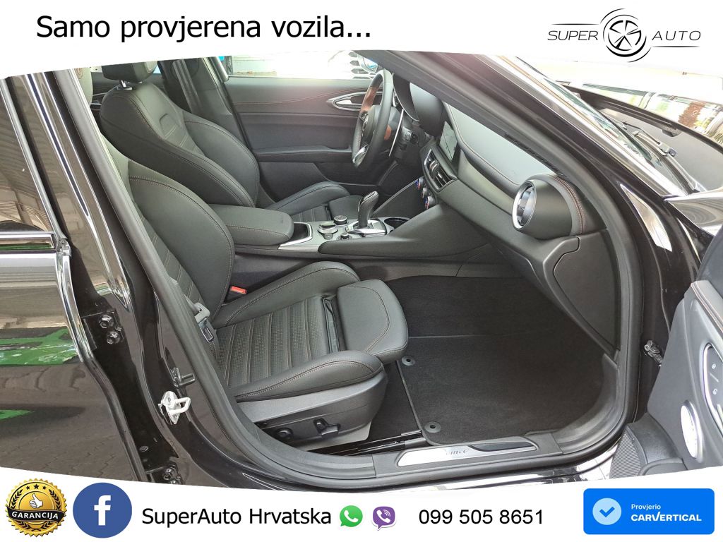 Alfa Romeo Giulia 2.0 Turbo (280 KS) Q4 Automatic LED+GR SJED+ACC
