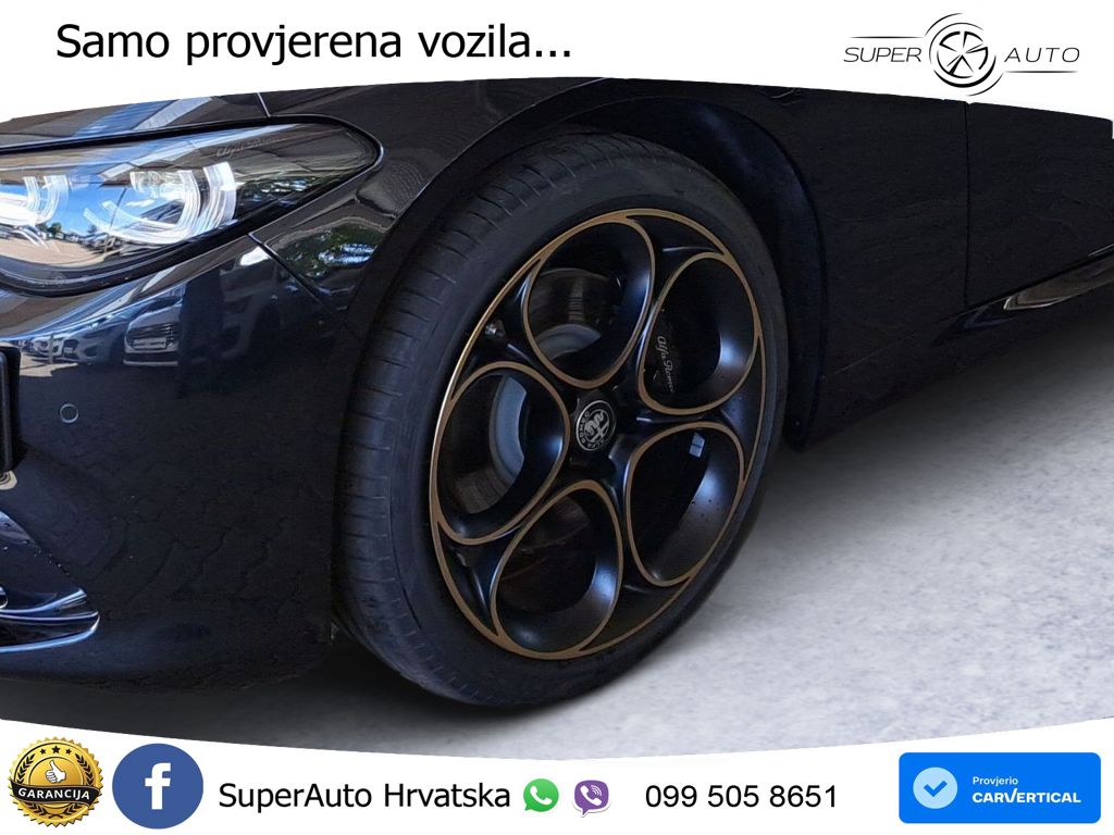Alfa Romeo Giulia 2.0 Turbo (280 KS) Q4 Automatic LED+GR SJED+ACC
