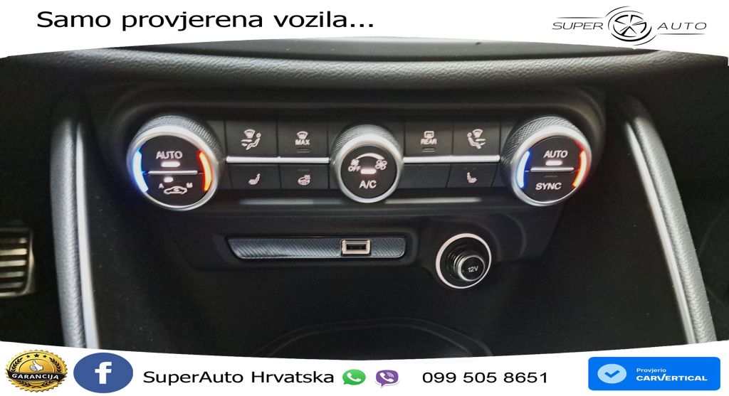 Alfa Romeo Giulia 2.0 Turbo (280 KS) Q4 Automatic LED+GR SJED+ACC