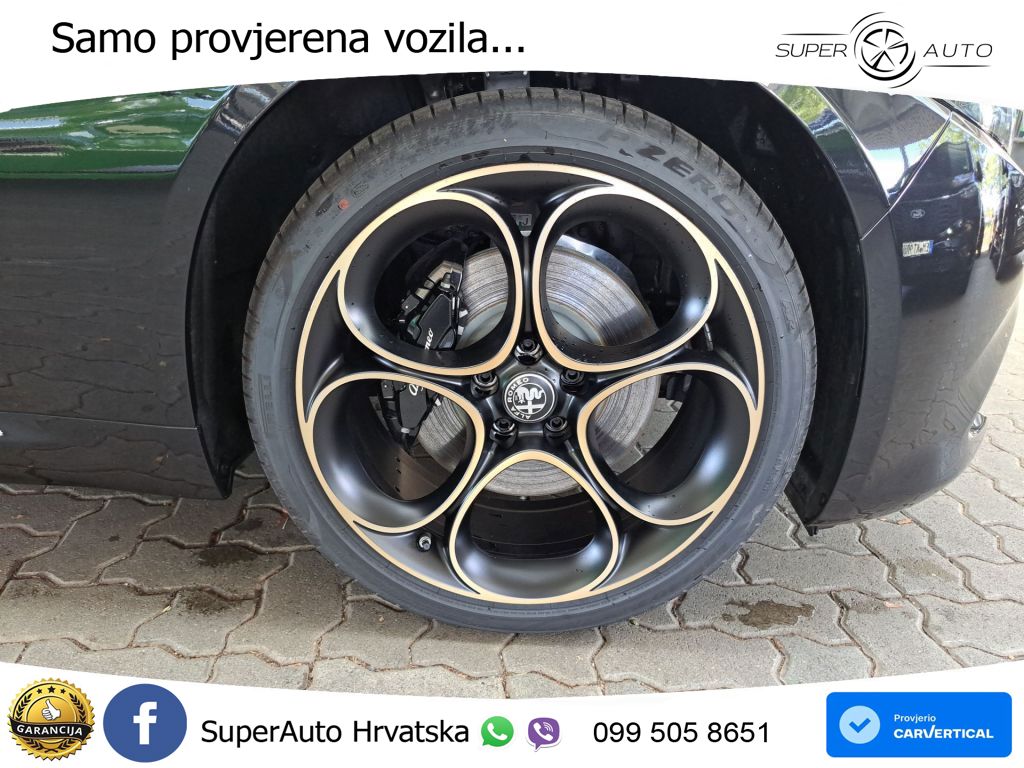 Alfa Romeo Giulia 2.0 Turbo (280 KS) Q4 Automatic LED+GR SJED+ACC